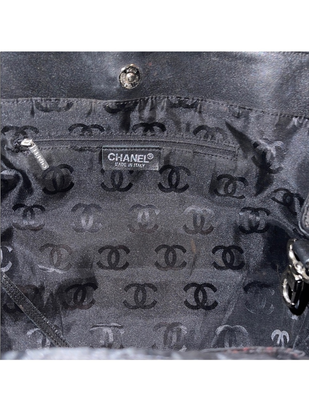 CC Shoulder Travel Bag - Black Quilted with Silver Accents High Quality Fashion - Picture 13 of 16
